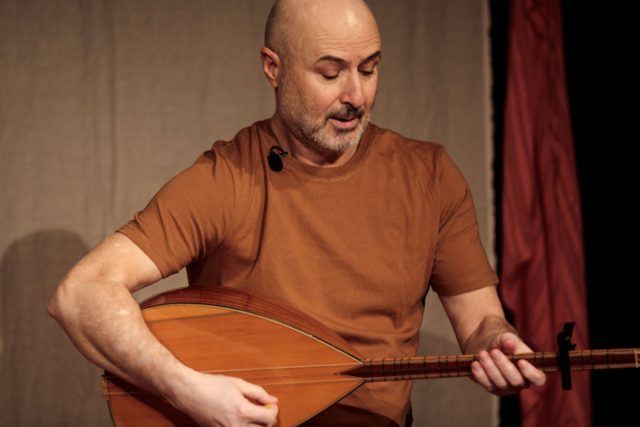 Vargen _47A1408 med baglama